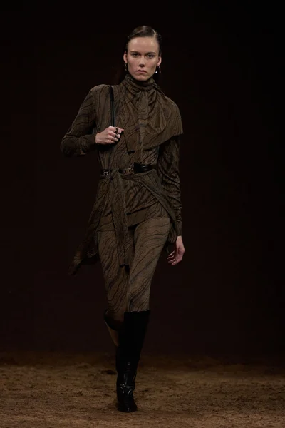 Look 53